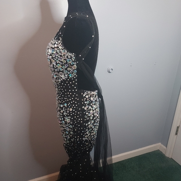 Glow Dress Gown Backless With Tie Back With Zipper On The Side Size 10 - Picture 12 of 16